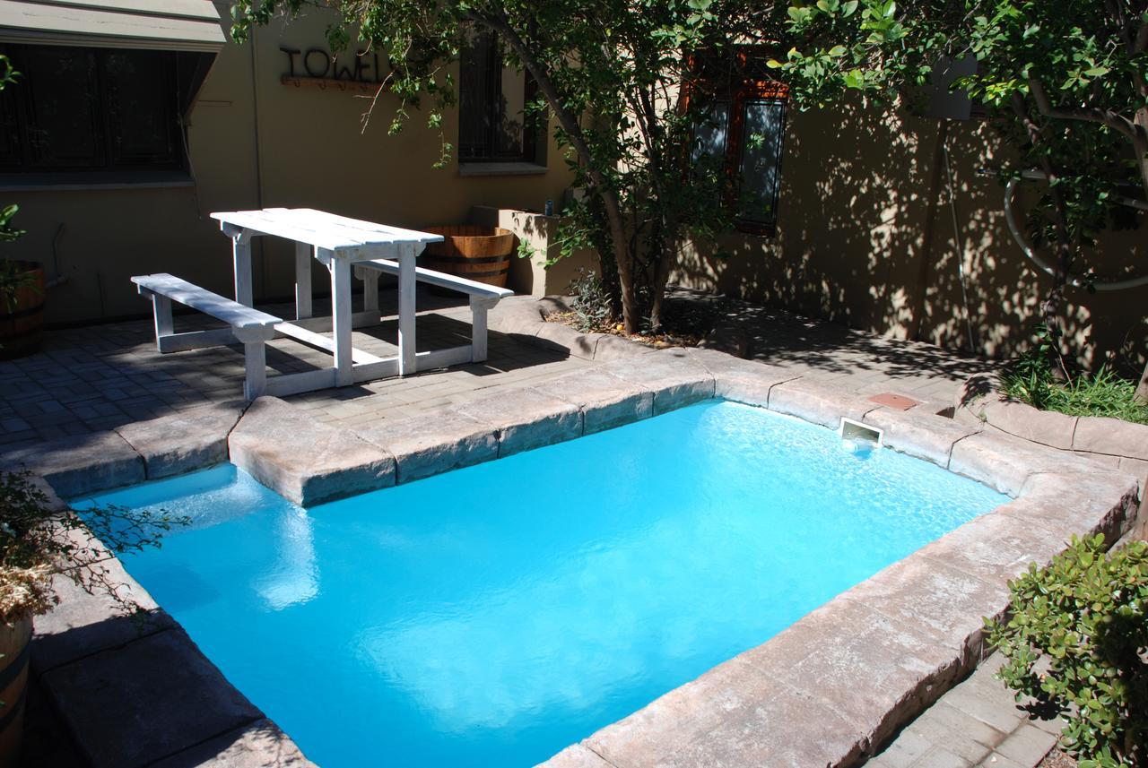 86 On Langenhoven Bed & Breakfast Oudtshoorn Buitenkant foto