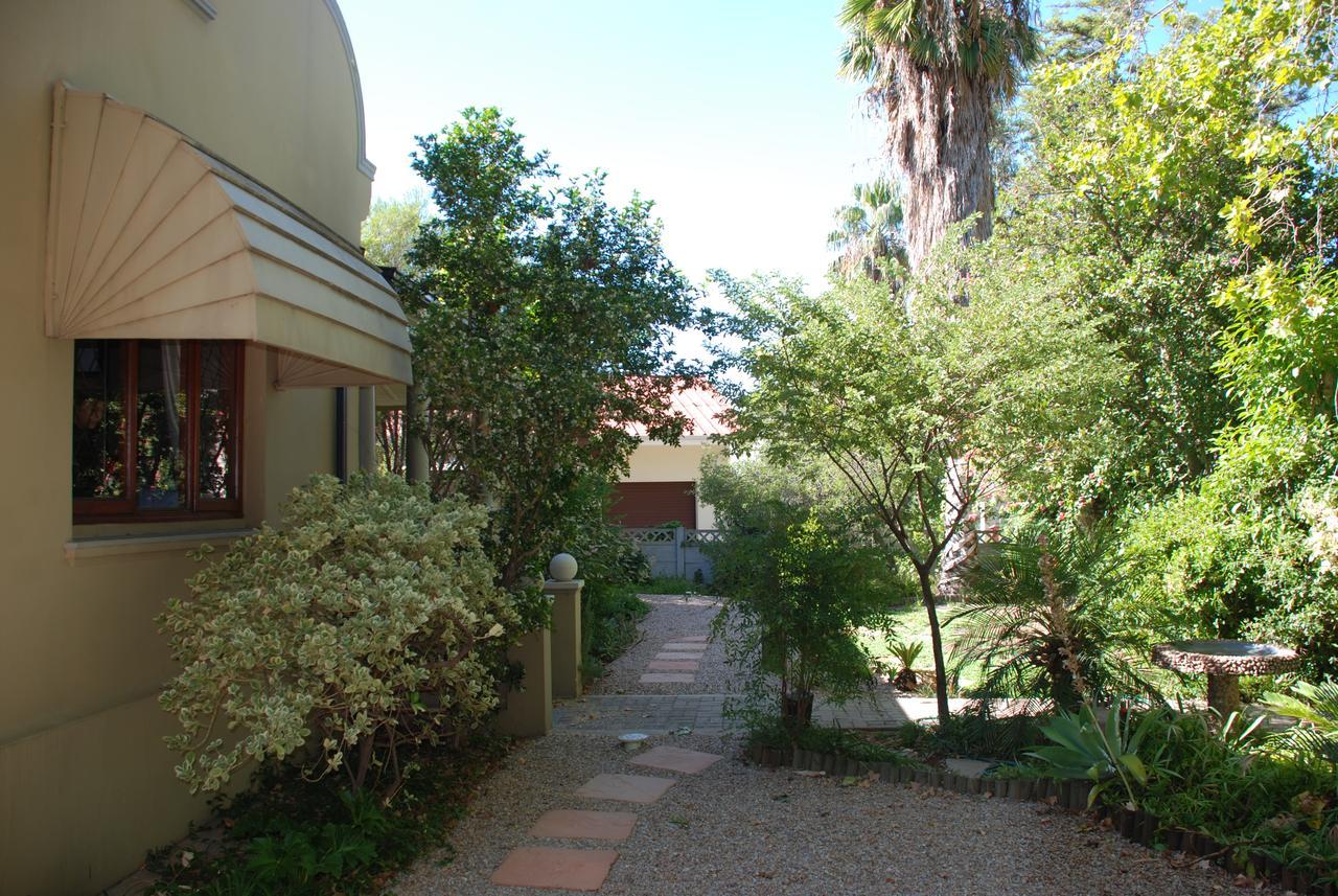 86 On Langenhoven Bed & Breakfast Oudtshoorn Buitenkant foto
